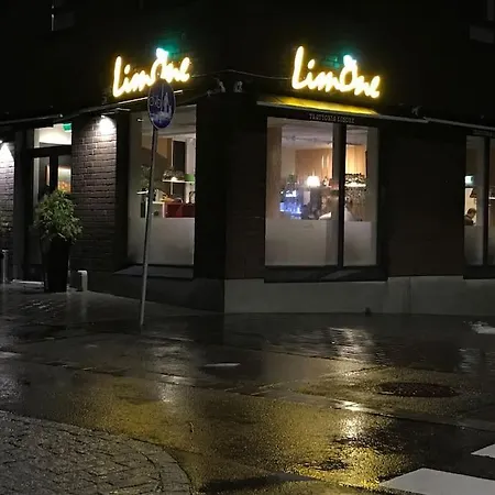 Apartman To Luxstudio Karneoli From Helsinki Airport 6 Min, To 27min, Free Parking In Kivistoe Vantaa