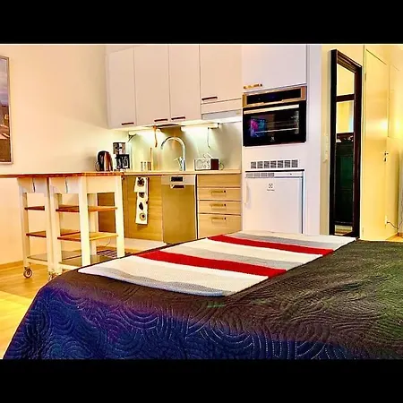 To Luxstudio Karneoli From Helsinki Airport 6 Min, To 27min, Free Parking In Kivistoe *