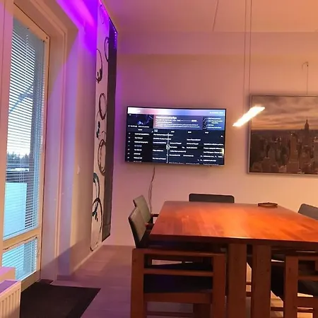 To Luxstudio Karneoli From Helsinki Airport 6 Min, To 27min, Free Parking In Kivistoe Διαμέρισμα *