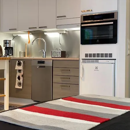 To Luxstudio Karneoli From Helsinki Airport 6 Min, To 27min, Free Parking In Kivistoe