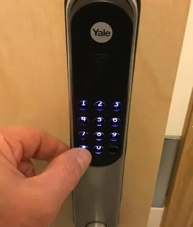 To Luxstudio Karneoli From Helsinki Airport 6 Min, To 27min, Free Parking In Kivistoe Lejlighed Vantaa